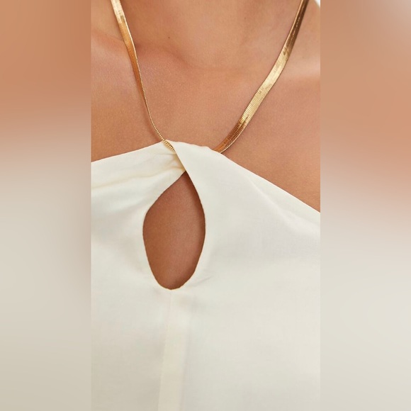 Snake Chain Halter Crop Top (In orange) - Picture 2 of 3